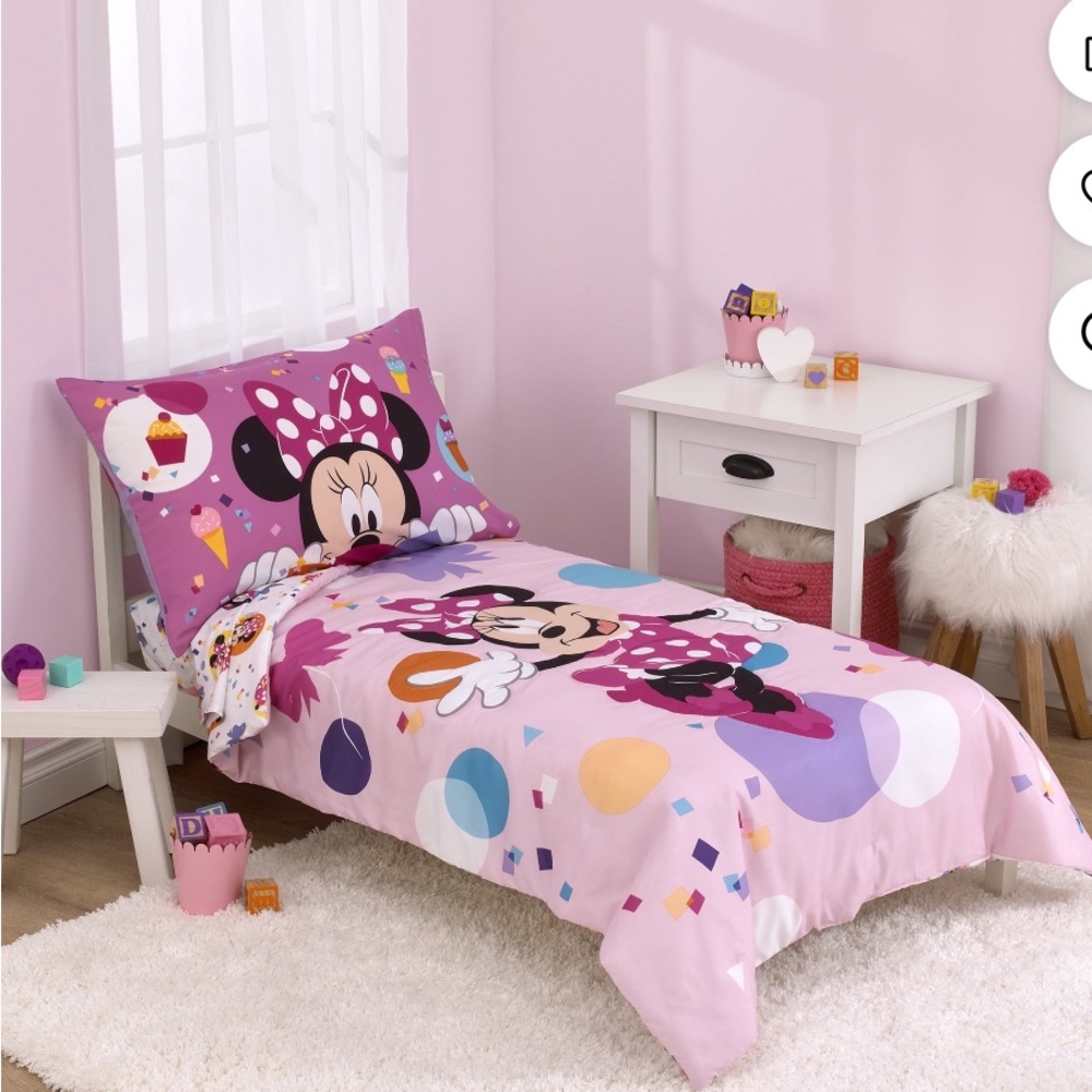 Disney Minnie Mouse Toddler/crib Bed Set- comforter, fitted sheet, pillowcase